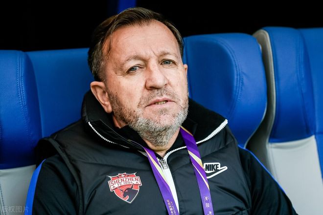 九游游戏中心官网-集结日体能课后，西汉姆完成体检备战亚冠，目标明确，团队化学反应显著的简单介绍