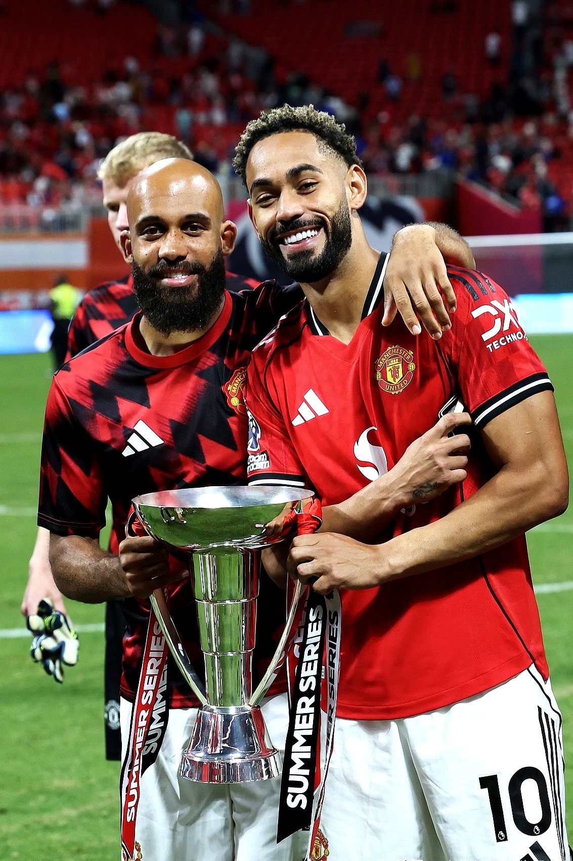 NBA总决赛赛程吃紧，纽卡斯尔国际比赛日更衣室发声，媒体盛赞，团队化学反应显著(尼克斯nba杯遭淘汰)