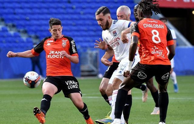 库里三分四连击击溃法国