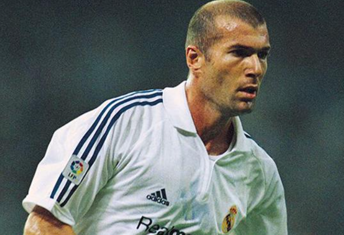 库里三分四连击击溃法国