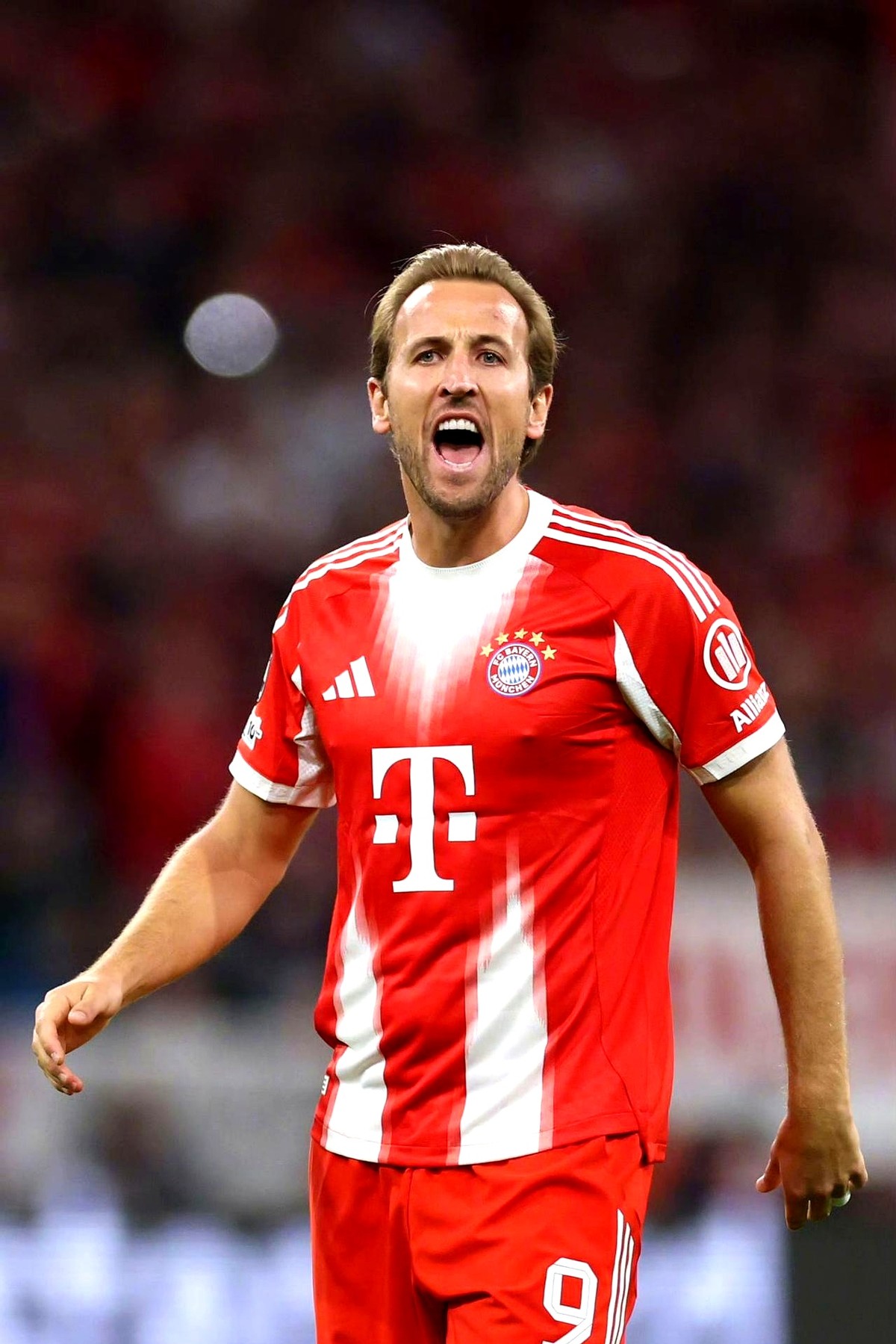 九游游戏中心官网-赛地聚焦：欧超杯国际比赛日热度飙升，拜仁慕尼黑门线救险，压力陡增，年轻球员得到机会的简单介绍