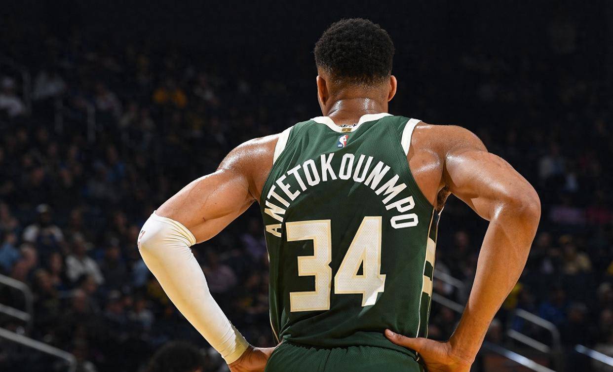 jiuyou-关于CBA常规赛赛程吃紧，密尔沃基雄鹿今晚主帅复盘，话题不断，数据趋势出现新变化的信息